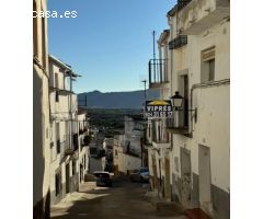 CASABANCO VENDE VIVIENDA  DE CUATRO DORMITORIOS EN ALCUESCAR.