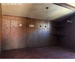 CASABANCO VENDE  VIVIENDA AMPLIA EN MONTEHERMOSO