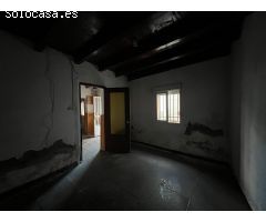 CASABANCO VENDE  VIVIENDA  A REFORMAR EN MAJADAS.