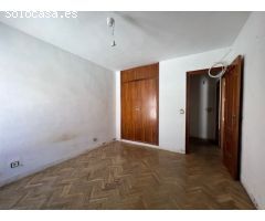 CASABANCO VENDE ESTUPENDA VIVIENDA DE CINCO DORMITORIOS EN LLERENA