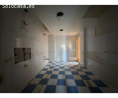 CASABANCO VENDE PISO DE TRES DORMITORIOS EN   MERIDA.