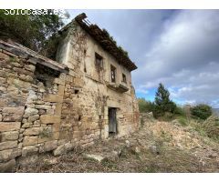 EXCLUSIVA PROPIEDAD CON VISTAS A LA RIA Y 70 HECTAREAS DE TERRENO