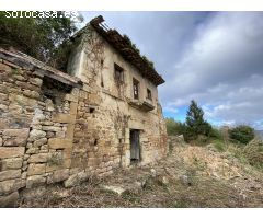 EXCLUSIVA PROPIEDAD CON VISTAS A LA RIA Y 70 HECTAREAS DE TERRENO