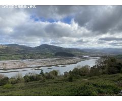 EXCLUSIVA PROPIEDAD CON VISTAS A LA RIA Y 70 HECTAREAS DE TERRENO