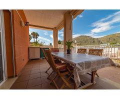 PLANTA BAJA EN PORT D’ALCUDIA CON TERRAZA Y PISCINA