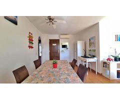 Atico con una terraza grande, 2 habitaciones, parking y vistas al mar en Chilches Costa
