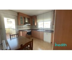 Gran casa con muchos espacios y mucha luz para gran famiia!
