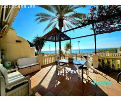 Exclusivo piso planta baja  en primera línea de mar en Sitges con playa delante!