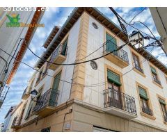 GRAN Casa pareada en ESQUINA a dos 2 calles en venta en Santa Fe