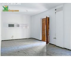 GRAN Casa pareada en ESQUINA a dos 2 calles en venta en Santa Fe