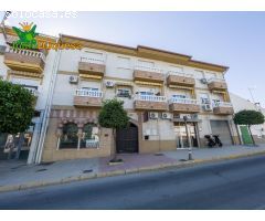 Local en venta en Residencial Triana-Barrio Alto-Híjar, Granada.