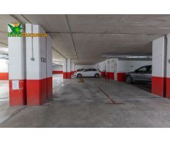 Plaza de garaje en urbanización privada pts