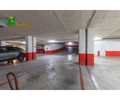 Plaza de garaje en urbanización privada pts