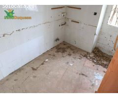 Casa adosada en venta en Cogollos de La Vega, Granada.