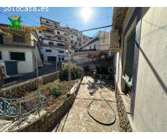 Venta de casa a reformar en Barrio de Monachil.