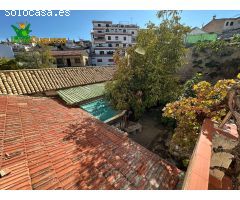 Venta de casa a reformar en Barrio de Monachil.