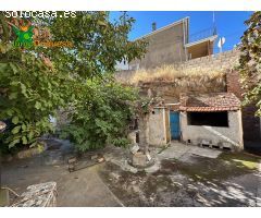 Venta de casa a reformar en Barrio de Monachil.
