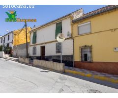 Casa junto al ayuntamiento de Pinos Puente