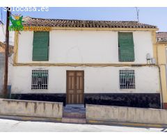 Casa junto al ayuntamiento de Pinos Puente
