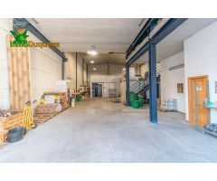 NAVE EN VENTA EN EL POLÍGONO JUNCARIL