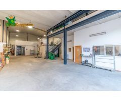 NAVE EN VENTA EN EL POLÍGONO JUNCARIL
