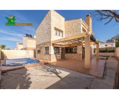 Chalet independiente con PISCINA