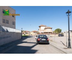 Parcela en esquina en Ogíjares