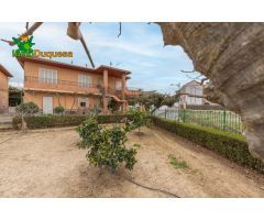 ???? ¡CHALET CON DOS VIVIENDAS EN ALHENDIN ! ????