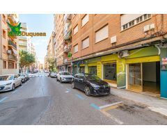 Amplio local junto Calle Alhamar