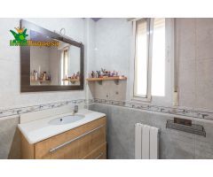 GRAN CASA EN ALBOLOTE CERCA DEL METRO!!!