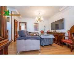 Preciosa casa de 3 dormitorios, 2 baños, aseo y patio de 70 m2 en Loma Linda (Ogíjares)