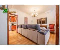 Preciosa casa de 3 dormitorios, 2 baños, aseo y patio de 70 m2 en Loma Linda (Ogíjares)