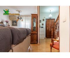 Preciosa casa de 3 dormitorios, 2 baños, aseo y patio de 70 m2 en Loma Linda (Ogíjares)