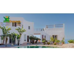 VILLA DE LUJO EN LA COSTA TROPICAL DE GRANADA