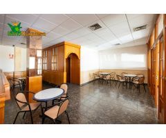 Oportunidad para emprendedores: Edificio Polivalente junto a la Autovía, listo para rentabilizar!