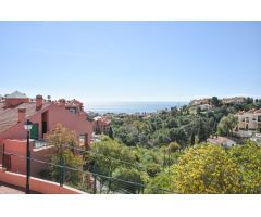 IMPRESIONANTE VILLA CON VISTAS PANORAMICAS AL MAR EN TORREBLANCA