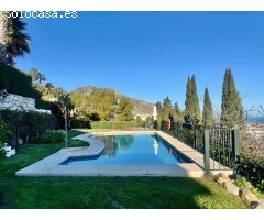 VENTA CASA EN ESQUINA EN BENALMADENA PUEBLO