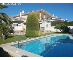 CHALET EN PETRER, EN SALINETAS, CON PISCINA, JARDIN, PARCELA DE 900 M2 Y CASA 400 M2