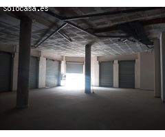 LOCAL DE 218 M2 EN FELIPE V PETRER