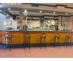 LOCAL EN PETRER CON ALTILLO MEJOR ZONA COMERCIAL