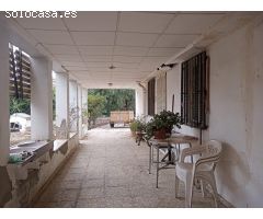 CASA EN PETRER DE 132 M2 EN TERRENO URBANO DE 961 M2