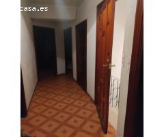 CASA DE 3 PLANTAS EN SAX CENTRO 276 m2