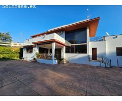 CHALET DE LUJO :MODERNIDAD Y NATURALEZA SE UNEN