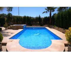Villa en Venta en lAlfas del Pi, Alicante