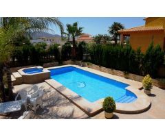 Villa en Venta en lAlfas del Pi, Alicante