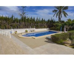 Chalet en Venta en lAlfas del Pi, Alicante