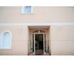 *Gran chalet pareado en Benidorm*