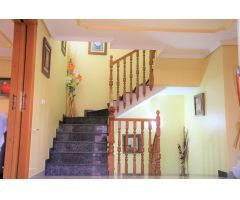 *Gran chalet pareado en Benidorm*
