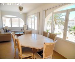Villa en El Albir con 4 apartamentos