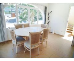 Villa en El Albir con 4 apartamentos